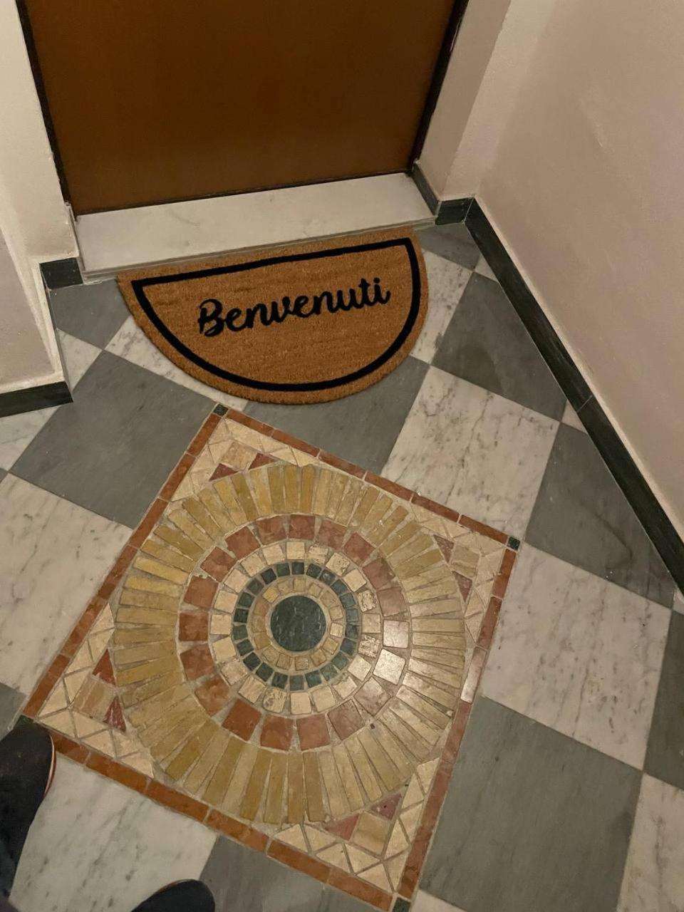 La Casina Di Maya Apartment Livorno Luaran gambar